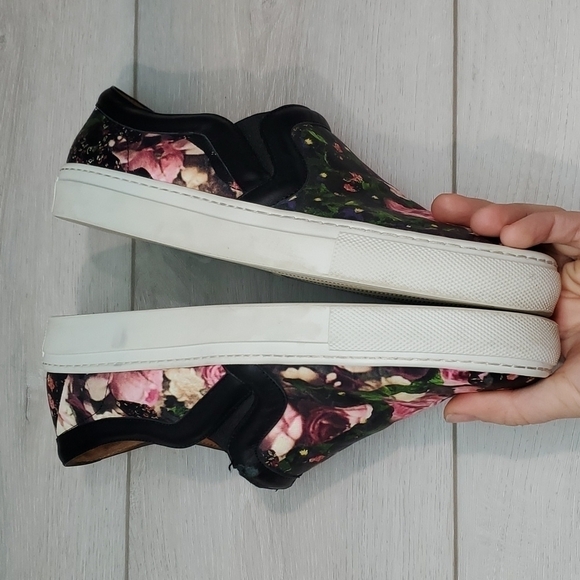 Givenchy Women Floral Skip On Slide Sneakers Made in Italy shoes sz 36/5.5 - Picture 9 of 16